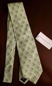 Vineyard Vines tie nwt htf